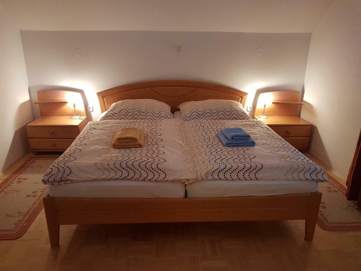 Apartment Apartmaji Mezan