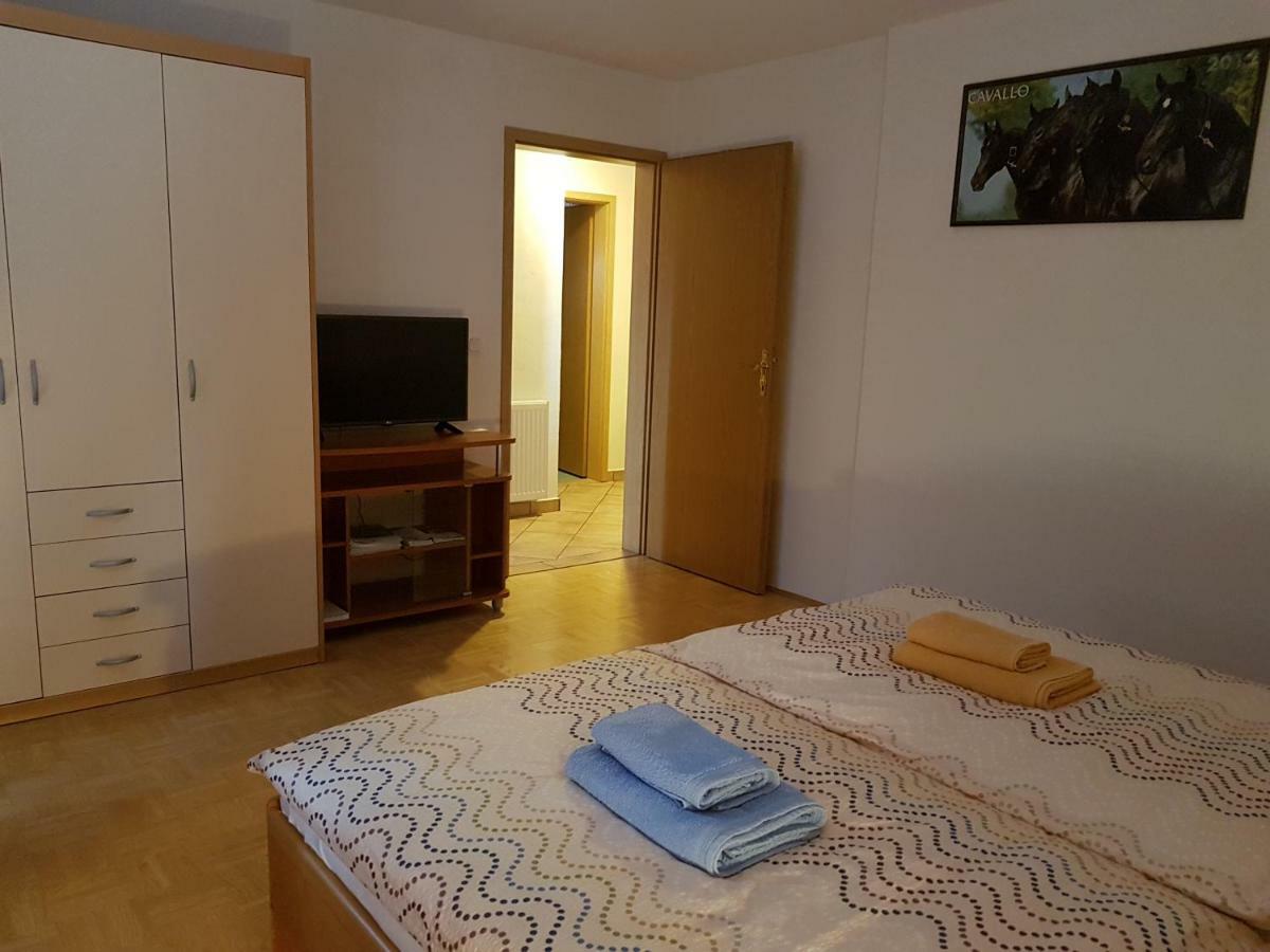 Apartment Apartmaji Mezan